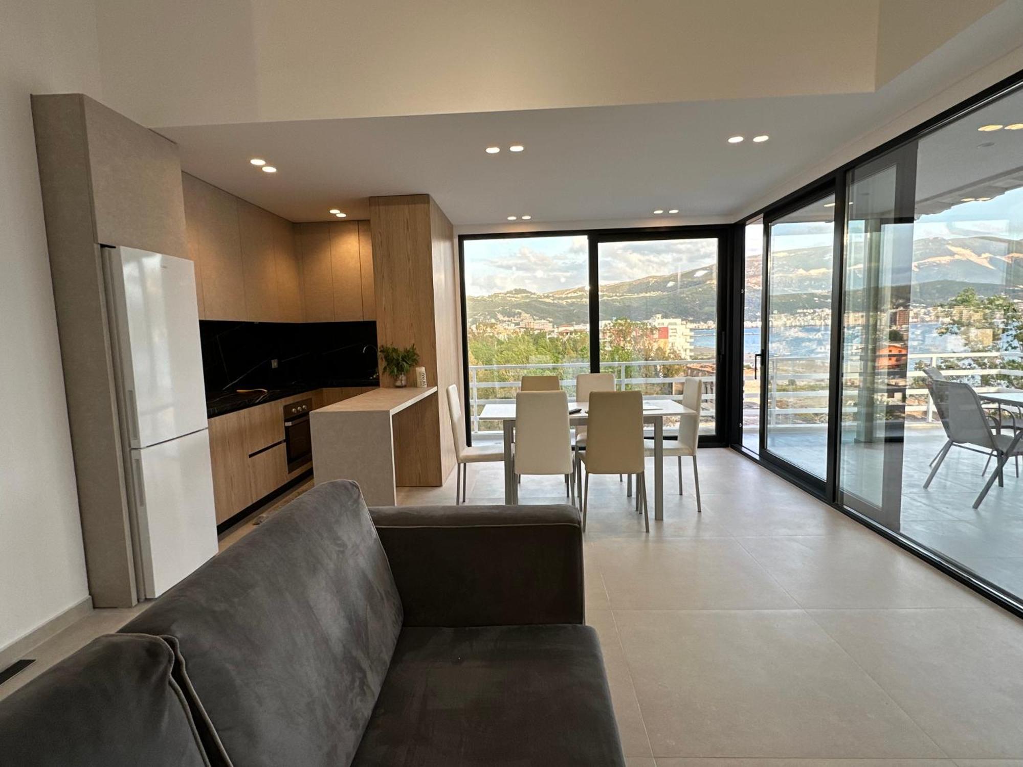 Best View Apartment Влёра Экстерьер фото